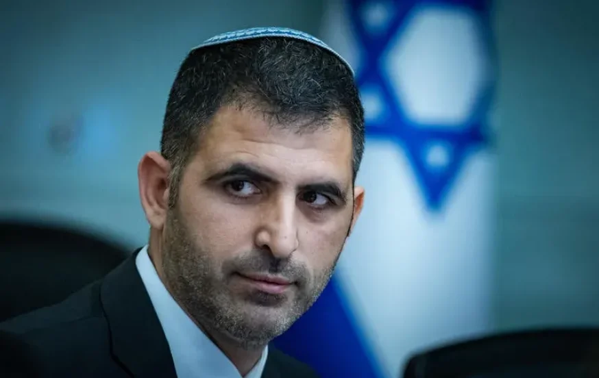 שר התקשורת חושף תוכנית חדשה ליישובי בנימין שר התקשורת חושף תוכנית חדשה ליישובי בנימין