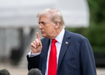 סערה בארצות הברית: טראמפ חשף מידע רפואי סודי בשידור חי