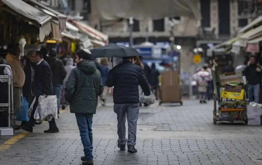 הפתעה לקראת חג הפסח: גשם, רוחות וקור בכל רחבי הארץ הפתעה לקראת חג הפסח: גשם, רוחות וקור בכל רחבי הארץ