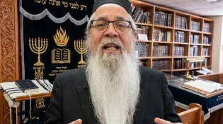 המקובל הרב יוסף ביטון: "מי שעושה כך בליל הסדר זוכה לשנה של ישועה!"