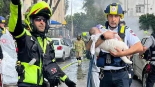 מספר זירות נפילה במרכז הארץ | כעשרה פצועים קל ונזק כבד
