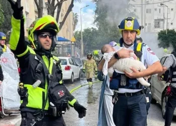 מספר זירות נפילה במרכז הארץ | כעשרה פצועים קל ונזק כבד