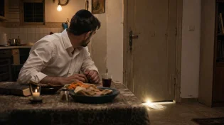 אמונה פשוטה אחת ומתנה שלא תיאמן חיכתה מתחת לדלת