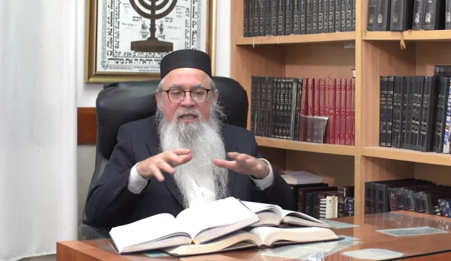 הרב יוסף ביטון עם התשובה מפתיעה: "איך לא נופלים לעצבות בימי הספירה?"
