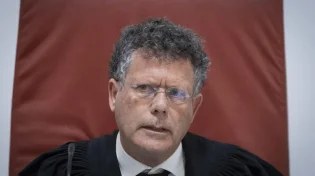 פגיעה חמורה בשבת: הוגשה תלונה נגד שופטי העליון על חילול שבת