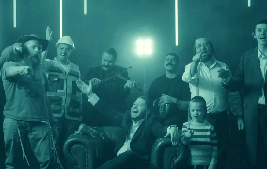 סנדי דינקל משיק: גרסה ווקאלית ללהיט 'מי שאתה' סנדי דינקל משיק: גרסה ווקאלית ללהיט 'מי שאתה'