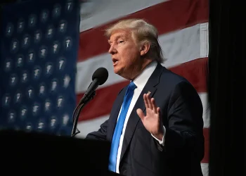 על סף הסלמה: איראן וארצות הברית במאבק לחצים מסוכן