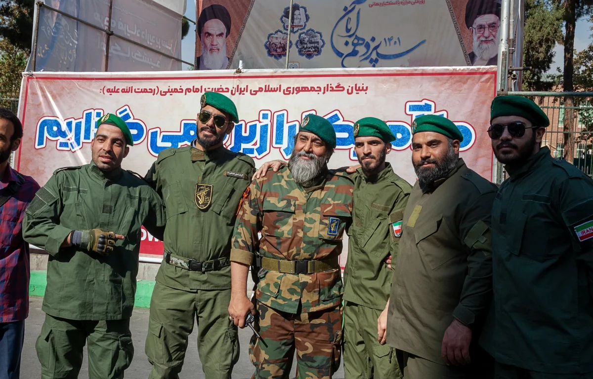 הוואקום בטהרן נחשף: כך משמרות המהפכה מנהלים את איראן