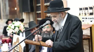 הגר"מ צדקה במעמד הסיומים בישיבת תורת אברהם: "תפקידנו היום בישיבות להציל חיילים"