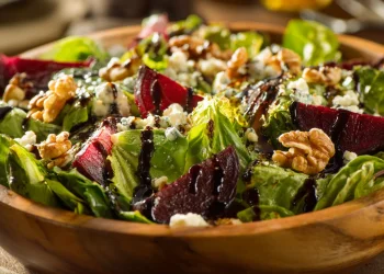 הסלט הקיצי המושלם שישדרג לכם כל ארוחת ערב