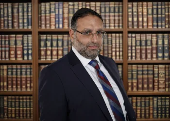 זה נראה טוב מבחוץ, אבל מה קורה כשהשורש פגום?