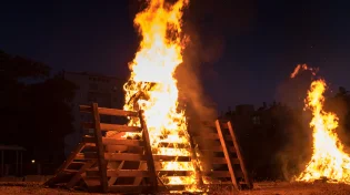 למה מדליקים מדורות בל״ג בעומר? 8 סודות שלא הכרתם