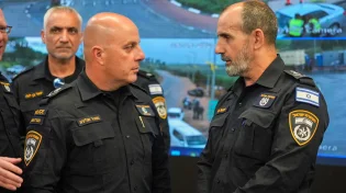 ההמונים לא מוותרים: חסימות, עימותים וניסיונות של המתפללים להגיע למירון