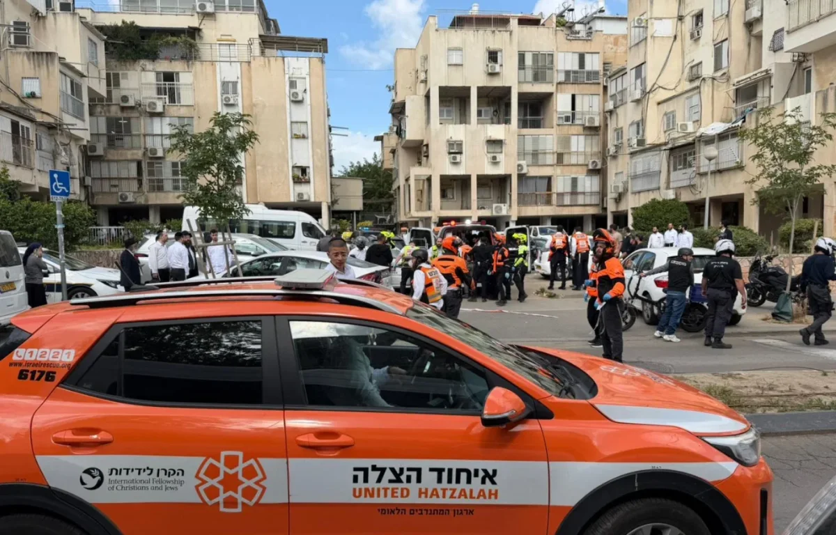 ירי לאור יום: בן 27 נפצע בבני ברק והמשטרה פתחה בסריקות