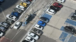 מסוכן על הכביש: אלו הן הערים שבהן כלי הרכב הם הכי "מבוגרים"