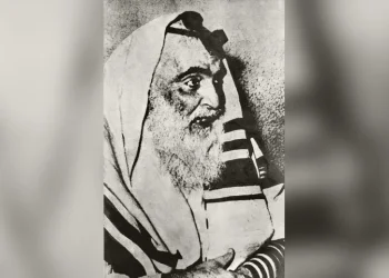 הבבא סאלי אמר עליו: "לך לשם ותיוושע". הצדיק שקברו הפך למוקד הישועות
