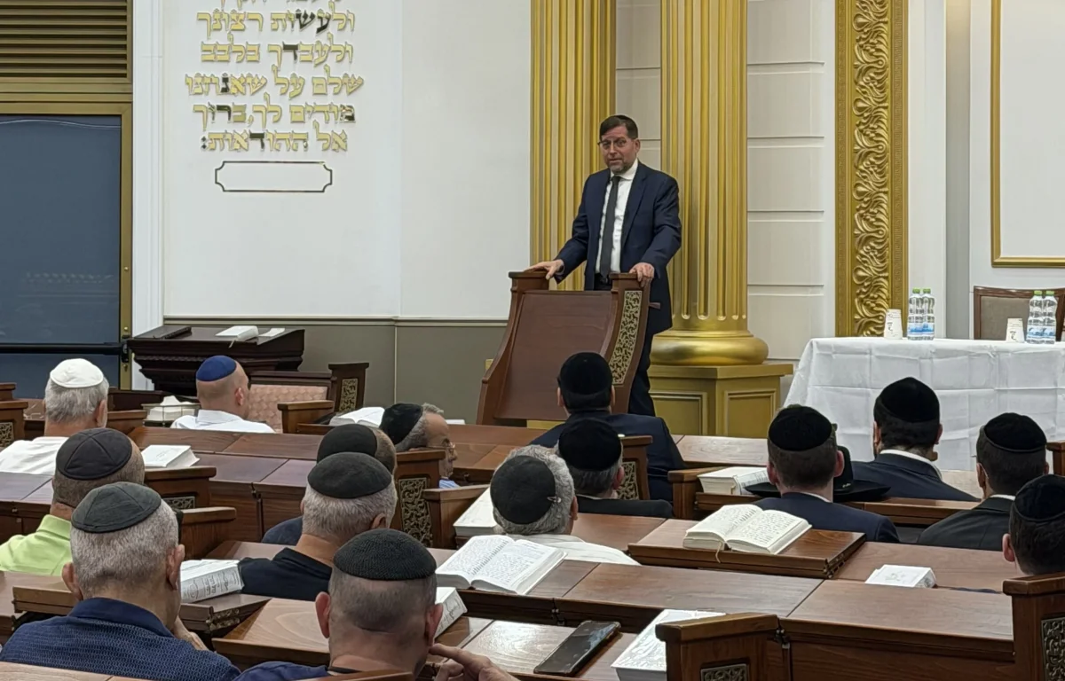 מורשת של הצלה, אמונה ומנהיגות: זכרו של הרב אברהם חמרה ממשיך להאיר בארץ ובעולם מורשת של הצלה, אמונה ומנהיגות: זכרו של הרב אברהם חמרה ממשיך להאיר בארץ ובעולם