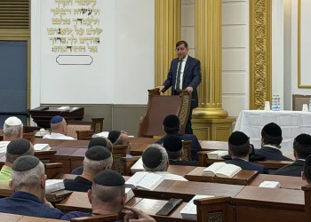 מורשת של הצלה, אמונה ומנהיגות: זכרו של הרב אברהם חמרה ממשיך להאיר בארץ ובעולם מורשת של הצלה, אמונה ומנהיגות: זכרו של הרב אברהם חמרה ממשיך להאיר בארץ ובעולם
