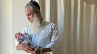 הנס שאחרי התופת: שליח חב"ד שאיבד את שתי רגליו חבק בן שישי