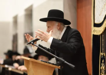 מעמד חיזוק בירושלים: הרב בצלאל קרא לבני התורה להתחזק מול הרדיפה
