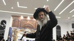 "איפה הכלה שלך?": המסר המרטיט של רבי אלימלך בידרמן לחג השבועות