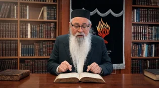 המקובל הרב יוסף ביטון חושף: "זה מה שנקבע בשמיים בחג השבועות"