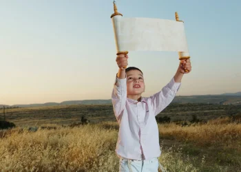 ילידי חודש סיוון נושאים כוח רוחני מיוחד, אך יחד עם זה גם ניסיון גדול ילידי חודש סיוון נושאים כוח רוחני מיוחד, אך יחד עם זה גם ניסיון גדול