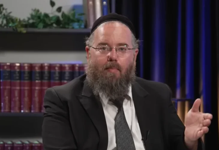 האם האותיות רומזות על הגאולה? | הרב שמשון פוקס