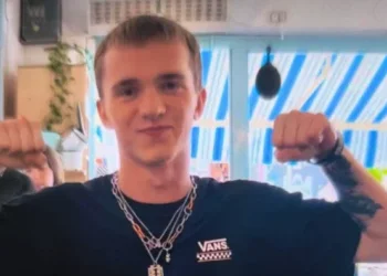 הותר לפרסום: סמ"ר מיכאל טיוקין מאשקלון נפל מפגיעת רחפן נפץ בדרום לבנון הותר לפרסום: סמ"ר מיכאל טיוקין מאשקלון נפל מפגיעת רחפן נפץ בדרום לבנון