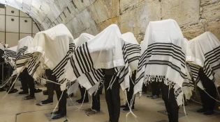 רגע אחד בתפילה שפותח שערי שפע: כך פועלת ברכת כהנים