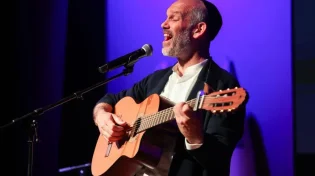דאגה בעולם המוזיקה: יונתן רזאל מאושפז במצב קשה