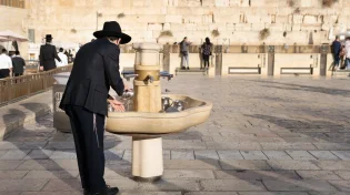 מחפשים יותר קדושה בחיים? אלו הצעדים הפשוטים שמומלצים לכל יהודי