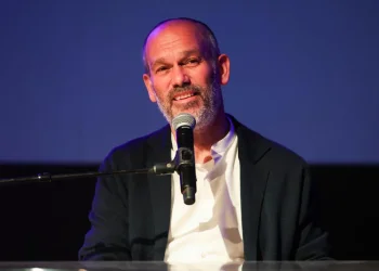הדיווחים יצאו מכלל שליטה: אהרן רזאל עושה סדר במצבו של אחיו יונתן