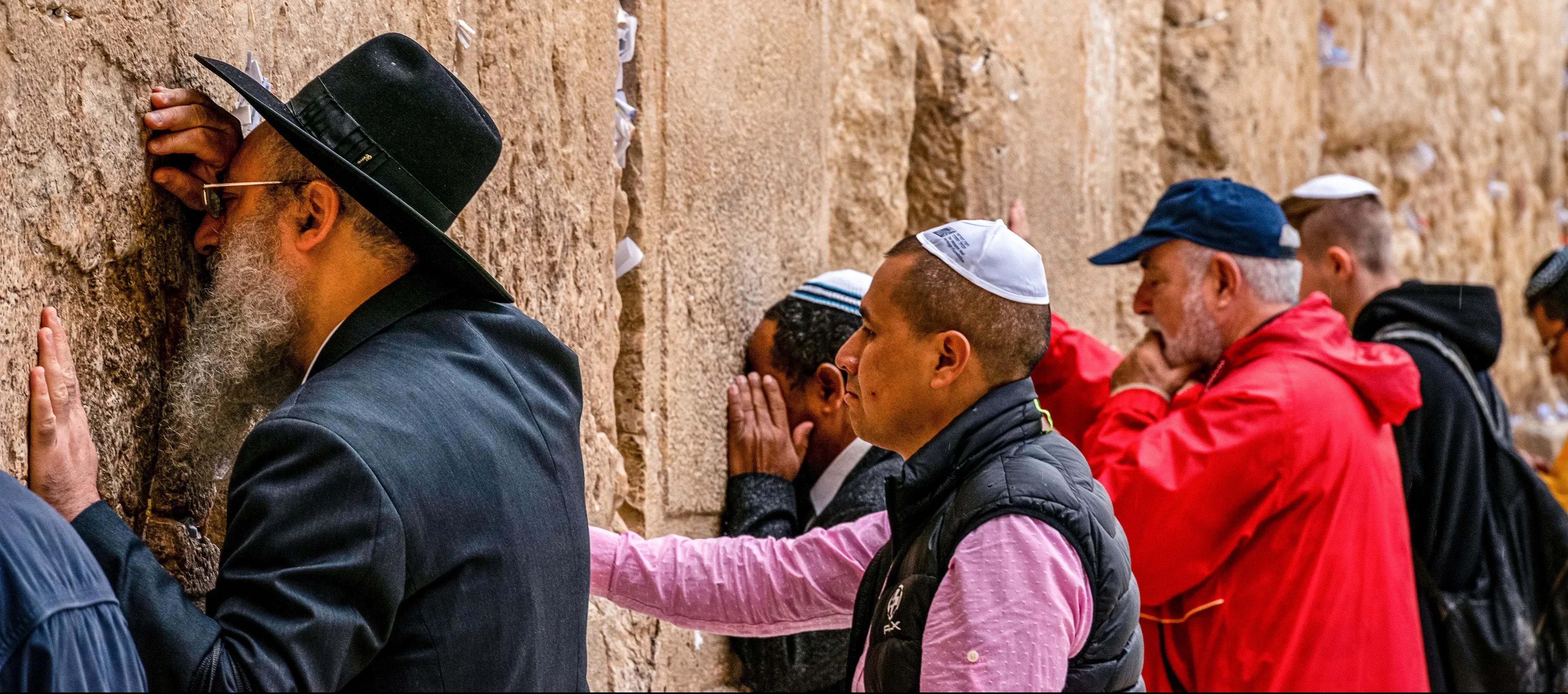 רוצים שהתפילה תתקבל? 8 סודות התפילה של הצדיקים שכל יהודי צריך להכיר