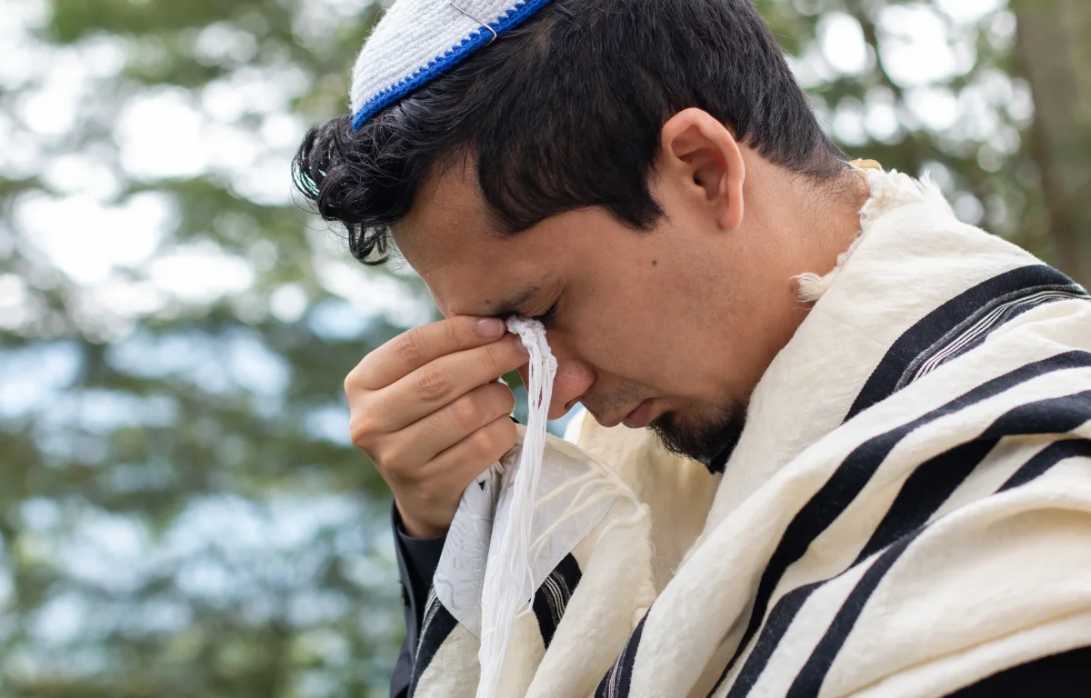 "הדרך לגן עדן": 12 סגולות ומעלות לקדושת העיניים "הדרך לגן עדן": 12 סגולות ומעלות לקדושת העיניים
