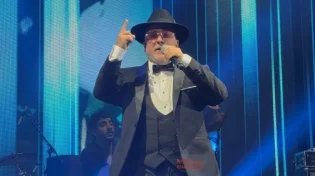 אלפים הגיעו, הכרטיסים אזלו: יניב בן משיח עשה היסטוריה וקידוש ה' בקיסריה