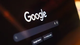 הסוף לחיפוש בגוגל? הניסוי החדש שמדאיג מיליוני משתמשים
