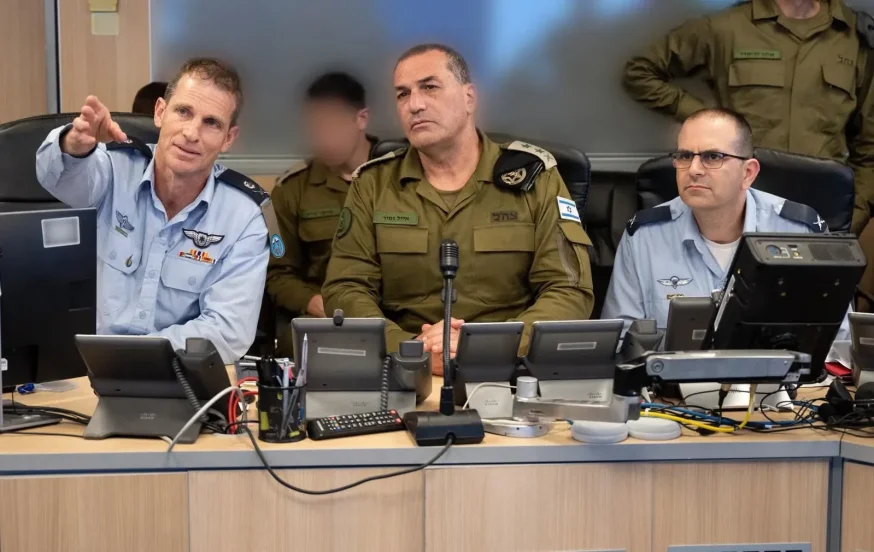 הרמטכ"ל מפקד על תקיפות צה"ל באיראן מבור חיל האוויר הרמטכ"ל מפקד על תקיפות צה"ל באיראן מבור חיל האוויר