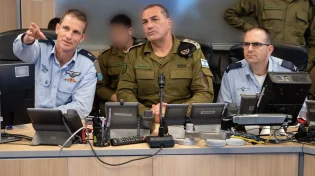 "ה' ילחם לכם": צה"ל תקף באיראן, אזעקות במרכז הארץ בעקבות טיל ששוגר מתימן