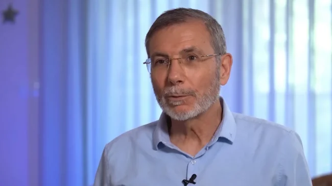 "ראיתי דמות שחורה בחדר": עבר מוות קליני ששינה את חייו | ראיון מטלטל