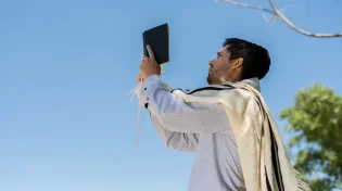 הסגולה לפרנסה מהרמב"ן: אמרו זאת 3 פעמים בראש חודש