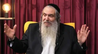 הרב שלום ארוש: "פעם רק הצדיקים ידעו, היום כל אחד מקבל את המידע בזמן אמת"