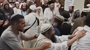 צפו בתיעוד: כך נראית השמחה באומן ב-2 בלילה