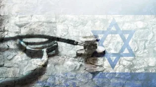 סערה בבריטניה: איגוד הרופאים דורש לבטל את הגדרת האנטישמיות במערכת הבריאות