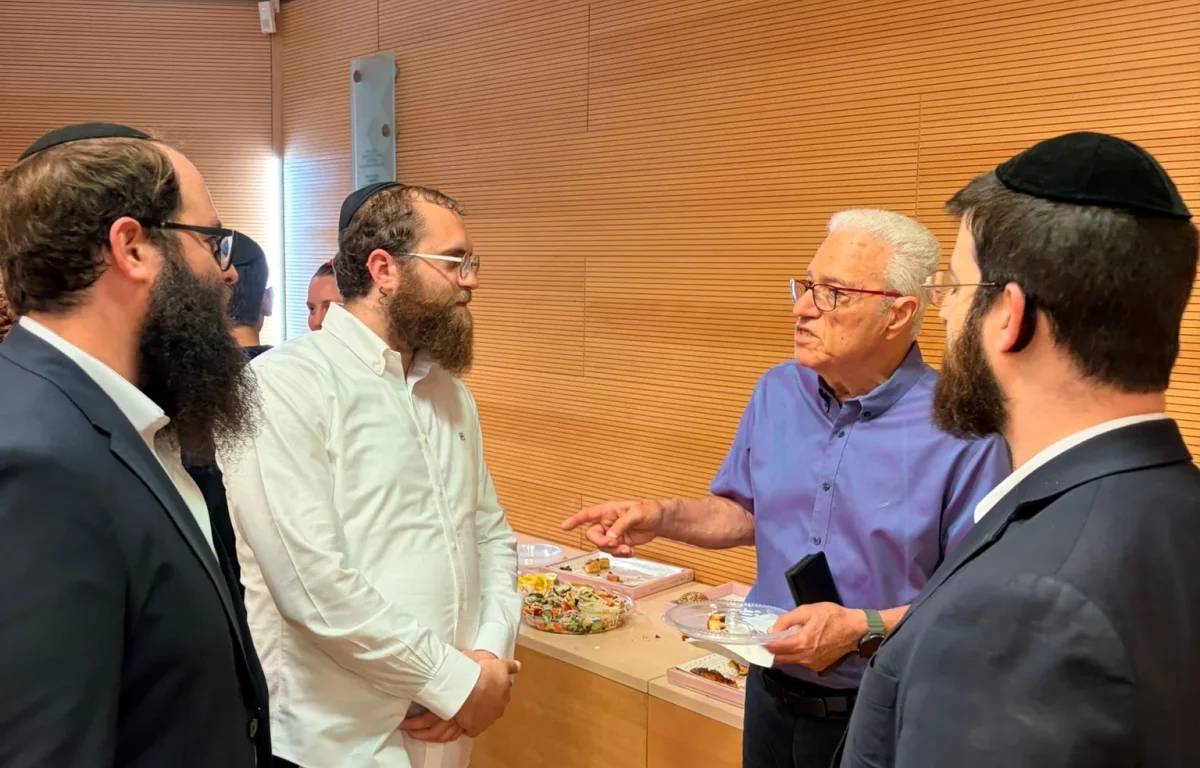 בונים את דור העתיד של הרפואה החרדית: עשרות משתתפים לקחו חלק בכנס "חרדים לרפואה"