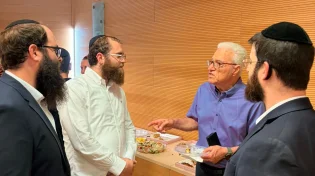 בונים את דור העתיד של הרפואה החרדית: עשרות משתתפים לקחו חלק בכנס "חרדים לרפואה"