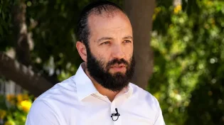 "נכנסתי לדאחייה בלבנון ולא ידעו שאני ישראלי": מסעו המטלטל של האיש שביקר ב130 מדינות