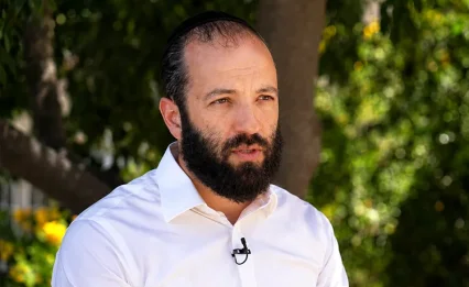 "נכנסתי לדאחייה בלבנון ולא ידעו שאני ישראלי": מסעו המטלטל של האיש שביקר ב130 מדינות