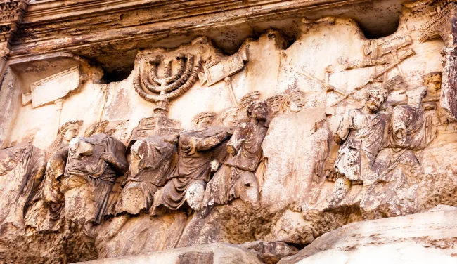 צום י"ז בתמוז 2026: כל ההלכות שחשוב להכיר אכילה, מקלחת, תפילין וגילוח