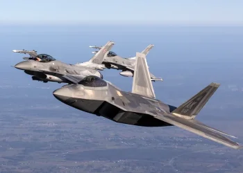 אחרי מתקפת ארה"ב: פיצוצים נוספים נשמעו סמוך למתקן הגרעין בבושהר אחרי מתקפת ארה"ב: פיצוצים נוספים נשמעו סמוך למתקן הגרעין בבושהר